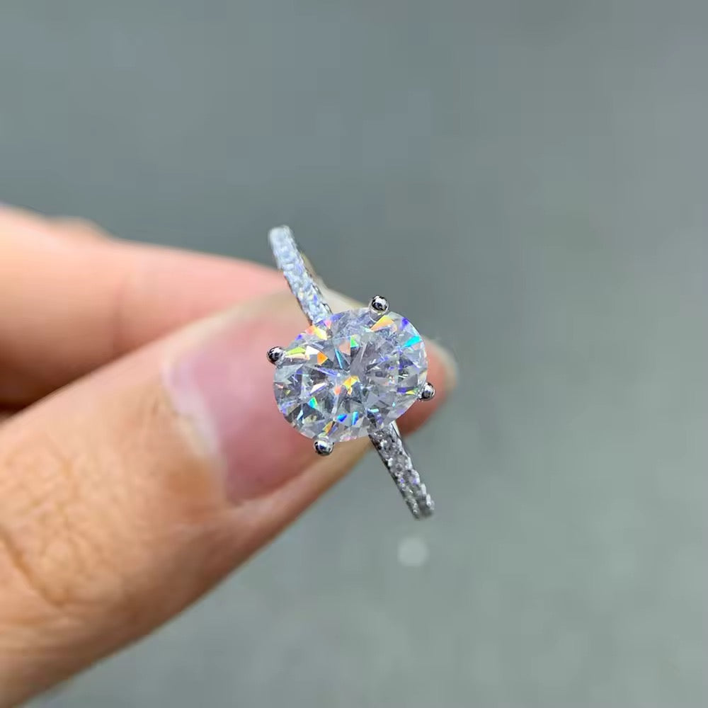 Moissanit Halo Ring - Ovalschliff